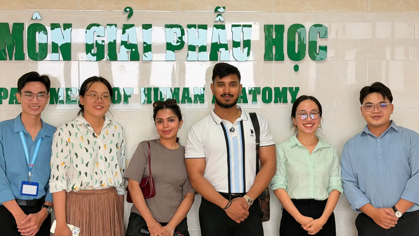 Scholars Abroad representatives and university visitors at the Department of Human Anatomy