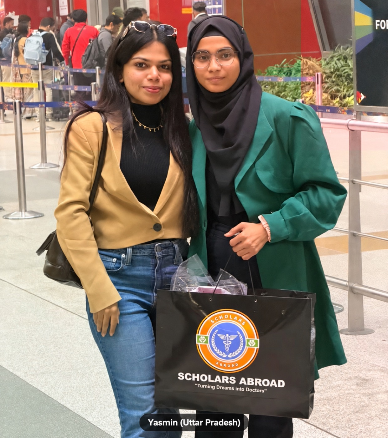 Yasmin with a Scholars Abroad team member at the airport before travelling to Uzbekistan.